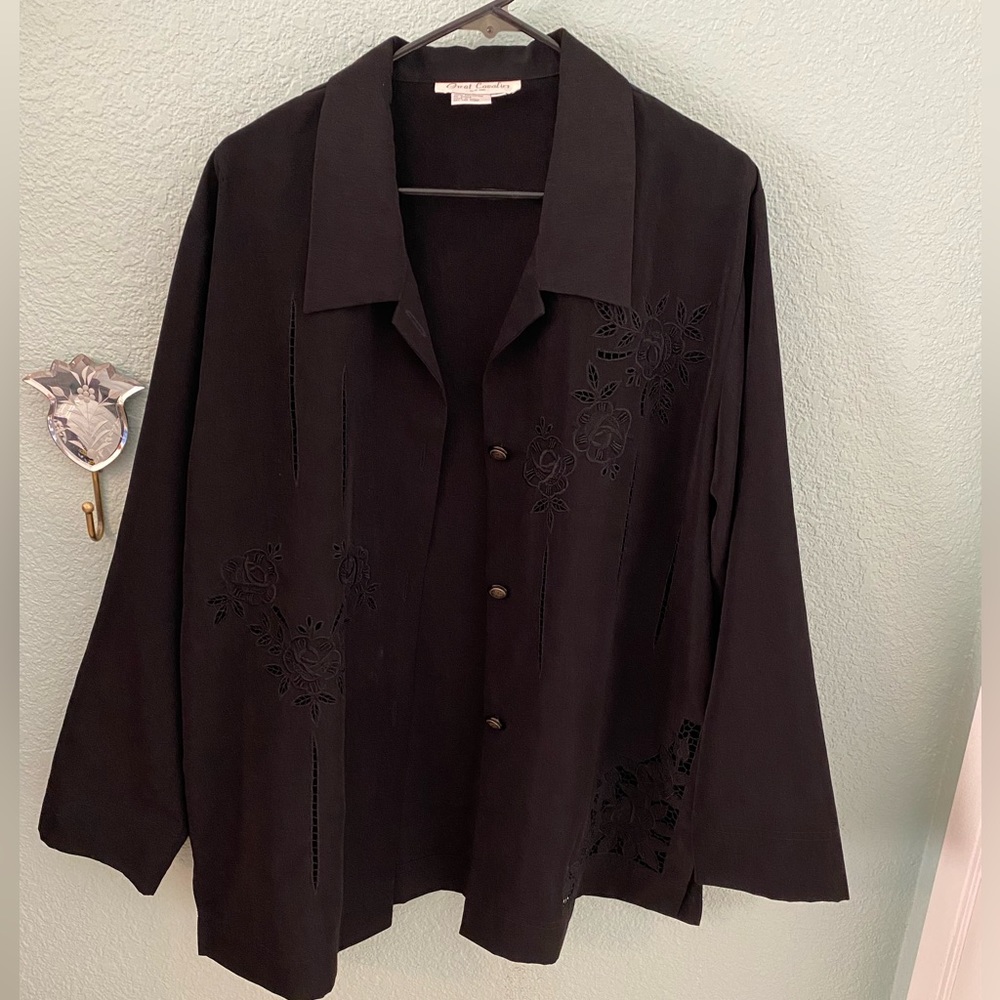 Great Cacalier by St. Paul, black, button-down, long sleeve blouse, L.